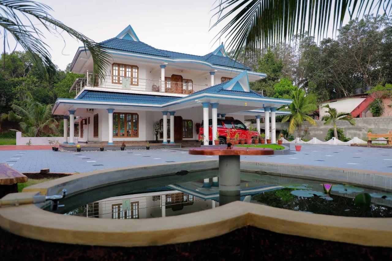 Gilead Holliday Hotel Tamarakulam Exterior photo