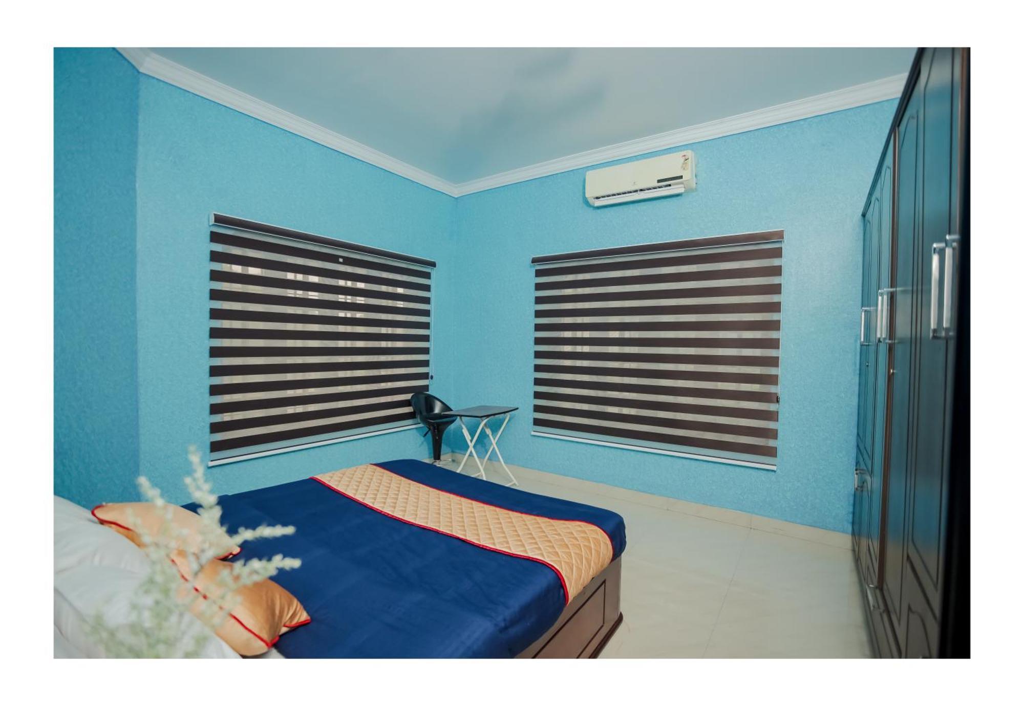Gilead Holliday Hotel Tamarakulam Exterior photo